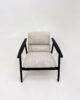 Firefly_can-u-set-this-chair-in-the-studio-setting,-white-background,-do-not-change-the-chair-416578